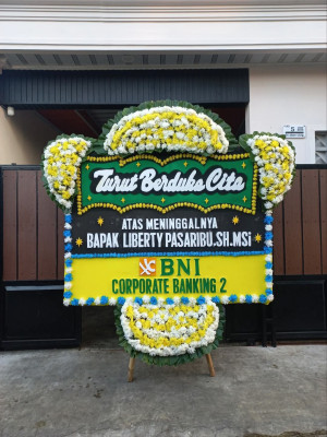Papan Bunga Duka di Picung