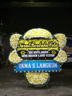 Papan Bunga Duka di Picung