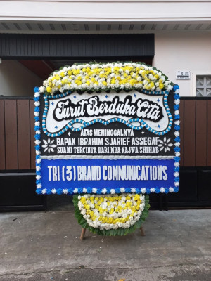 Papan Bunga Duka di Picung